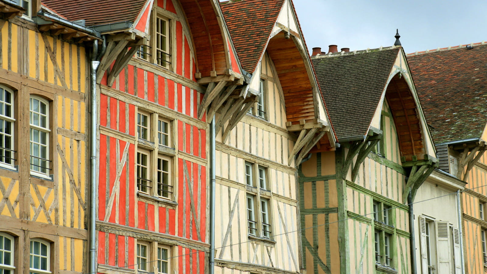 Troyes, maisons pans en bois