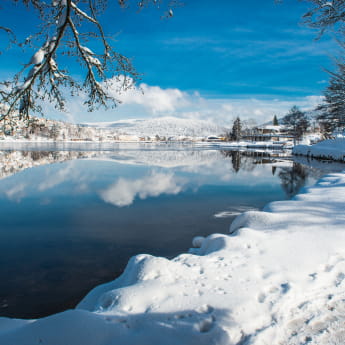 Lac de Gérardmer sous la neige