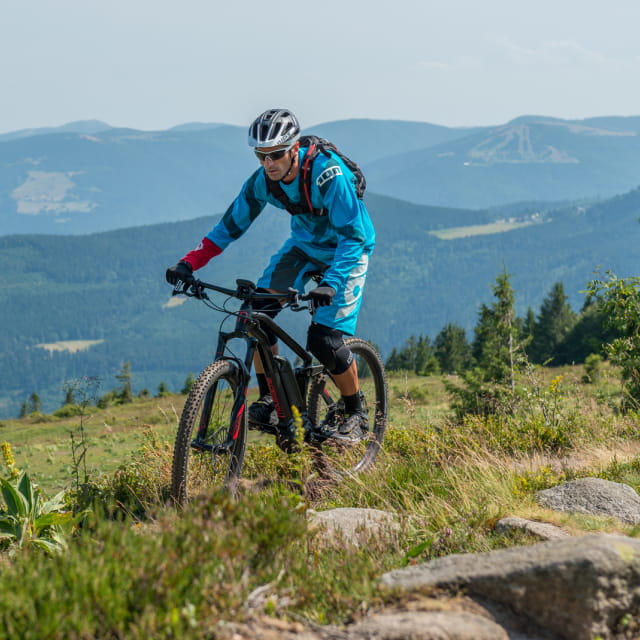 Randonnée à vélo en montagne