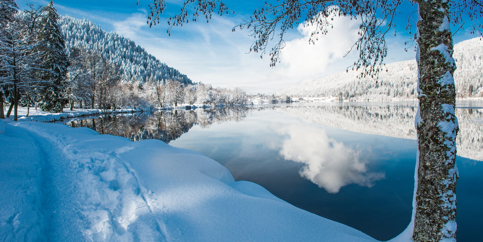Lac de Gérardmer sous la neige