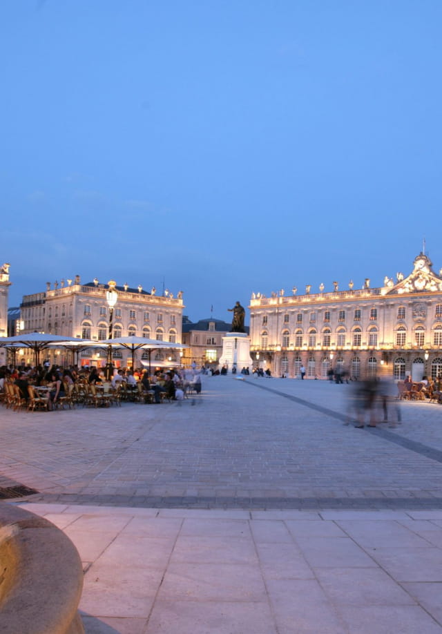 La Place Stanislas de nuit à Nancy