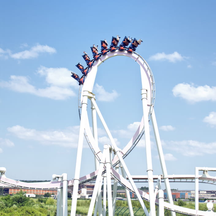 Monster : un des plus grands et le plus long roller-coaster d?Europe