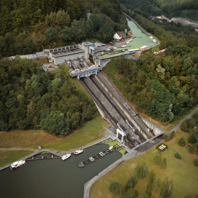 Ascenseur à bateaux