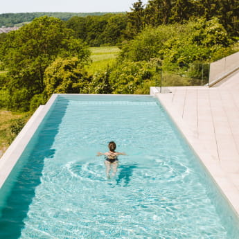 Royal Champagne Hôtel &amp; Spa piscine extérieure