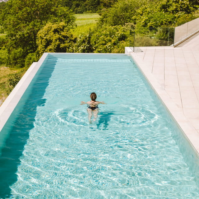 Royal Champagne Hôtel &amp; Spa piscine extérieure