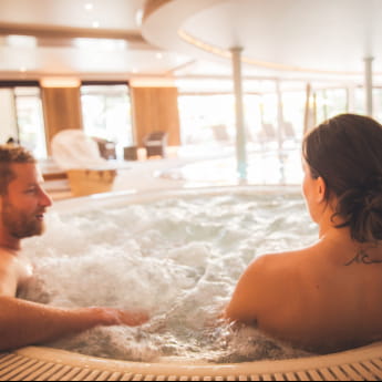 Hôtel Julien - Fouday jacuzzi en bord de piscine